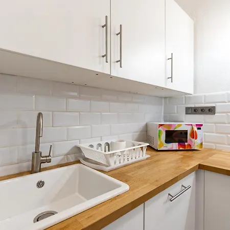 Lovely Close To Synagogue And Szimpla Garden Apartman